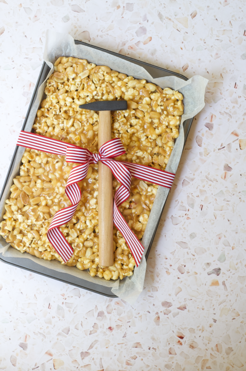 Festive Brittle Tray (±700g)