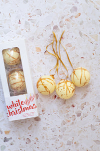 'White Christmas' Fudge Baubles