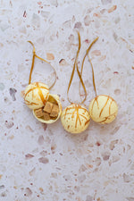 Load image into Gallery viewer, &#39;White Christmas&#39; Fudge Baubles
