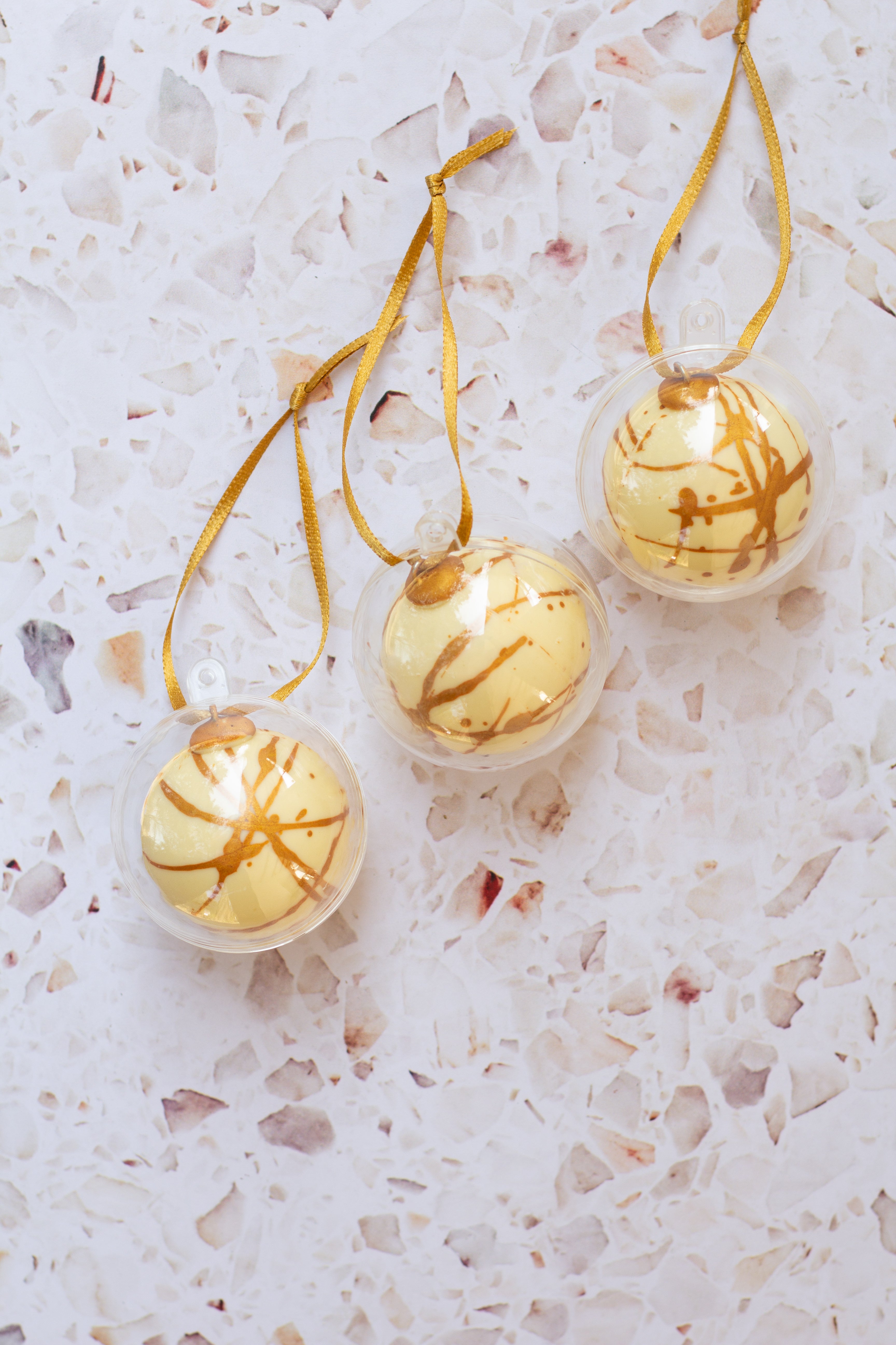 'White Christmas' Fudge Baubles