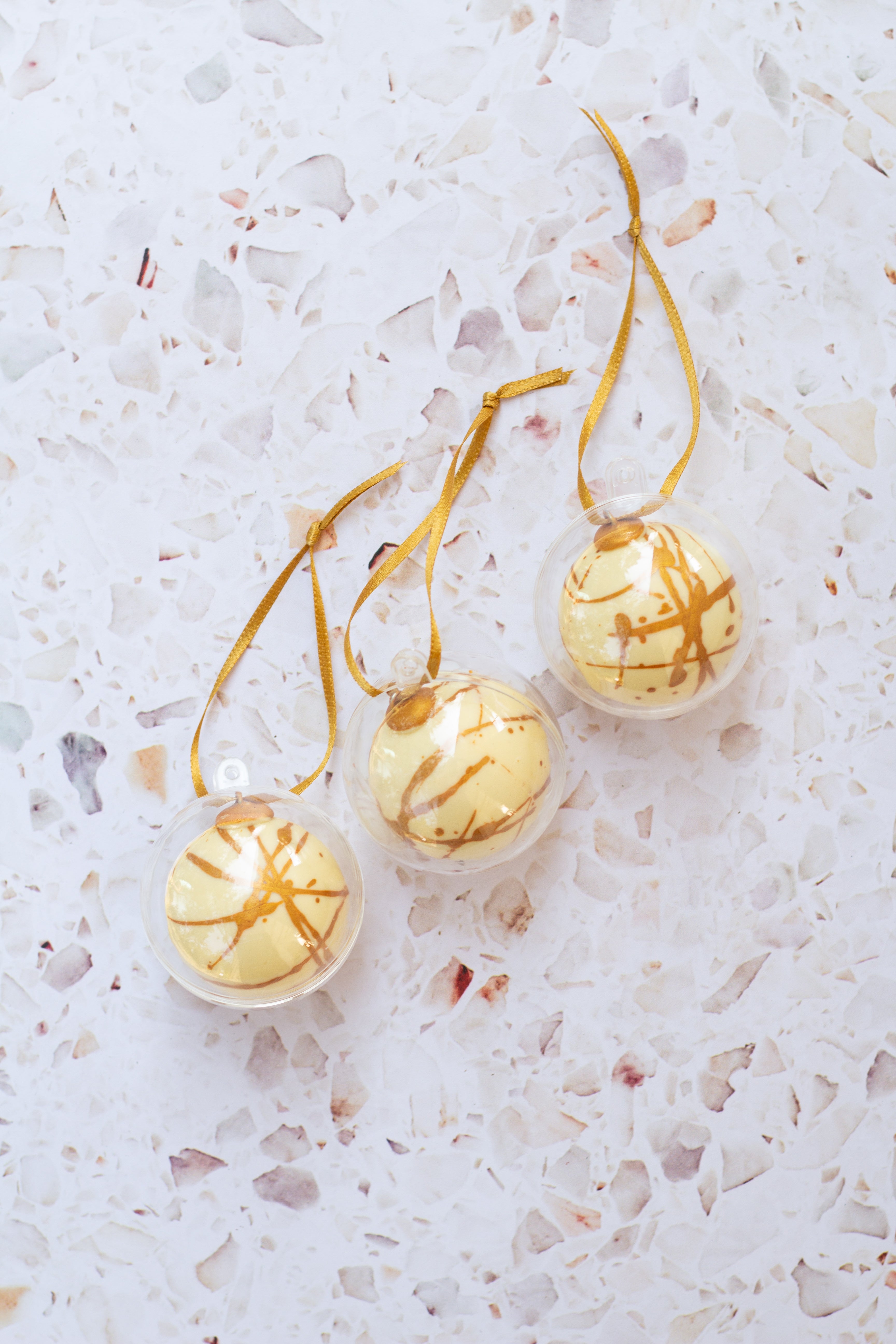 'White Christmas' Fudge Baubles